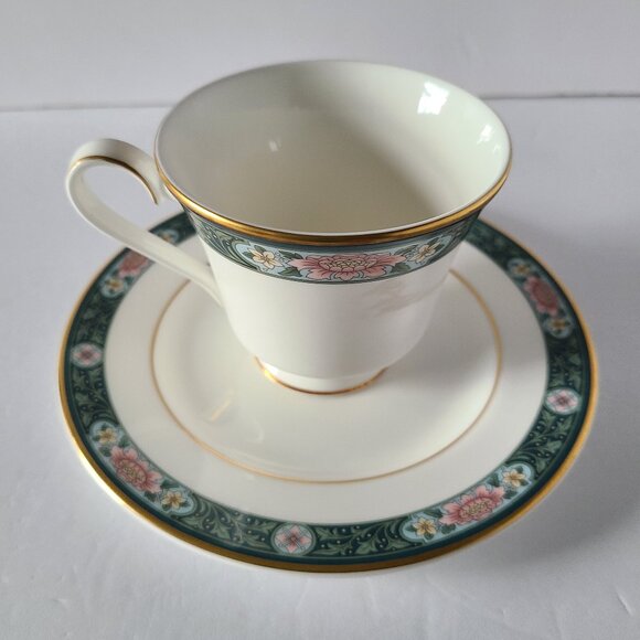 ROYAL DOULTON-- HARTWELL -H-5227 -FOOTED CUP & SAUCER SET MINT CONDITION - Picture 5 of 10